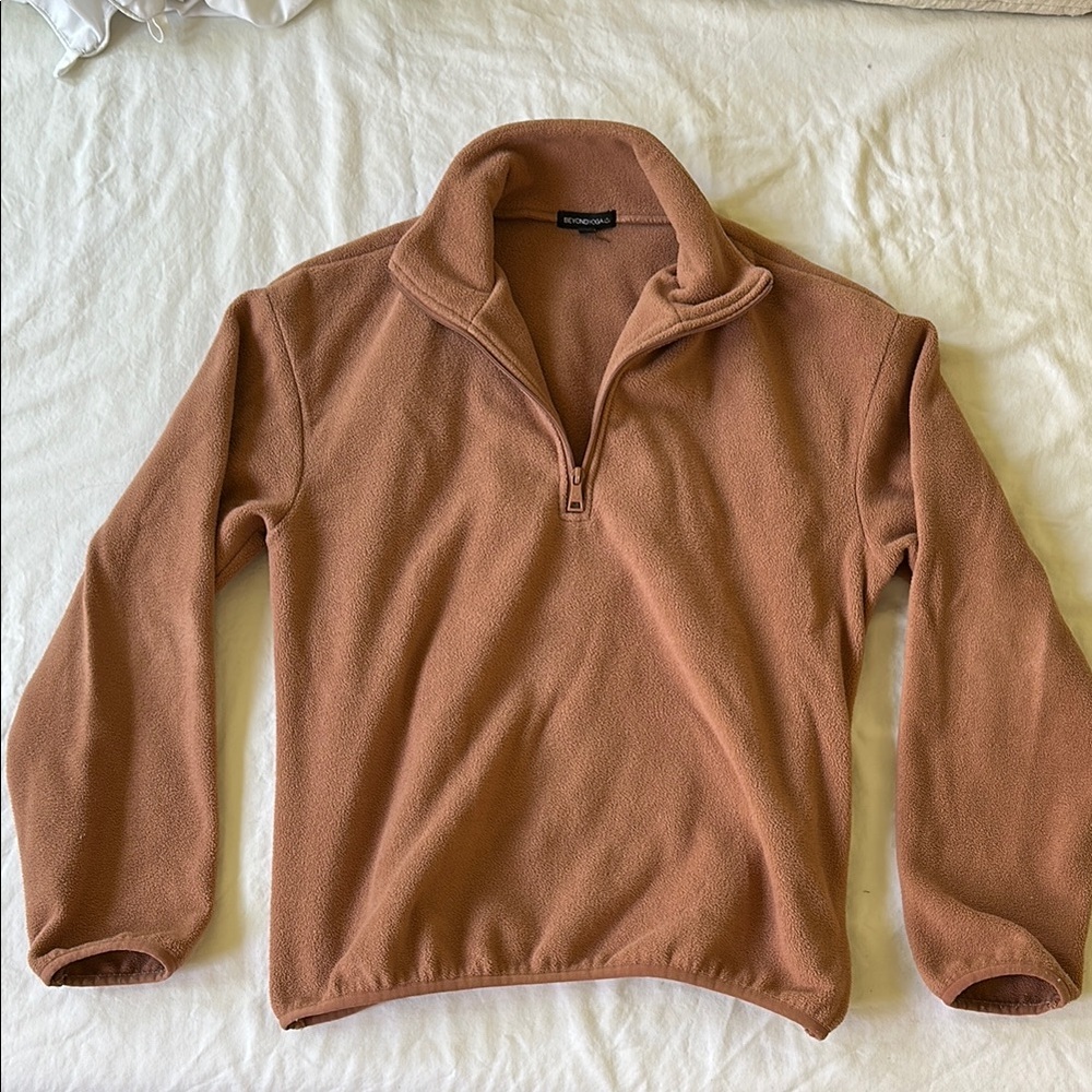Beyond Yoga Brown V-Neck Sweater